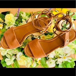 Michael Kors Margie platform lace up wedge size 8